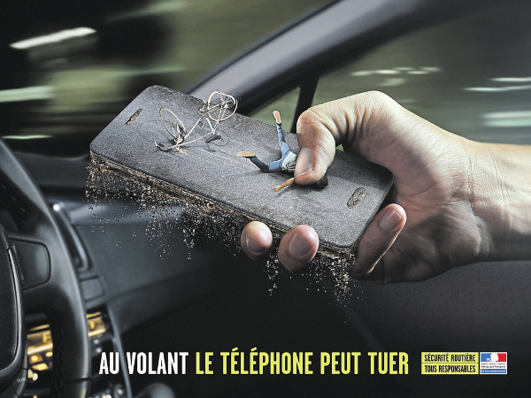 Au volant, le téléphone portable peut tuer